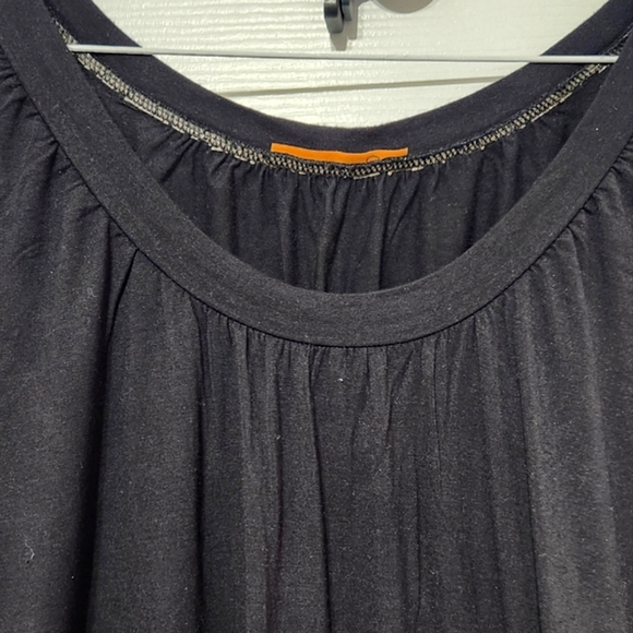 3/4 Dolman Sleeve Top - Picture 2 of 3